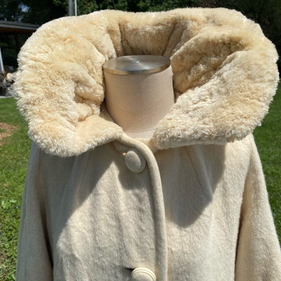 Vintage 1960s Gus Meyer Beige Wool Coat Honey Furry Collar 3/4 Sleeves L - Picture 11 of 16
